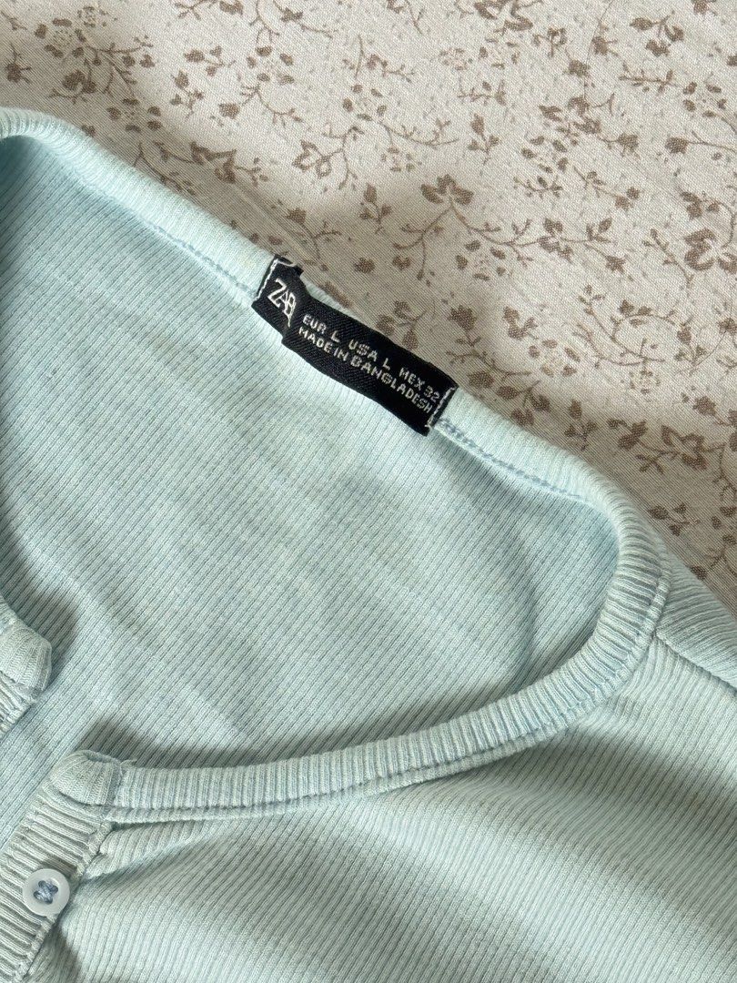 Zara baby blue top (Category: Longsleeves) located in Marikina City. Submitted by raxyi (Listing ID 1459982030, Image 2). Description: .