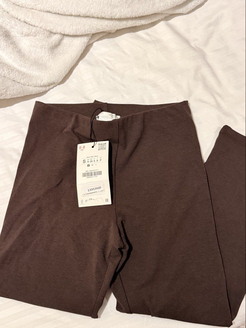 Zara Brown Capri Leggings (Category: Other Bottoms) located in Manila. Submitted by prelovedbyjana (Listing ID 1460087091, Image 2). Description: Fits 26-29 inches waist .