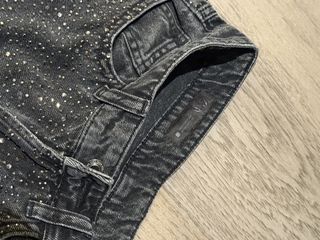 (Category: ) located in . Submitted by michymichcloset (Listing ID 1460062076, Image 1). Description: .