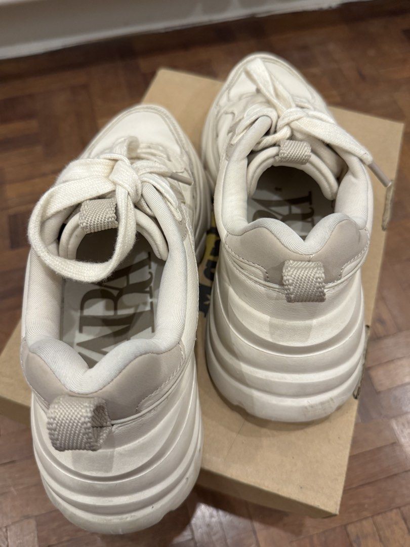 Zara sneakers (Category: Sneakers) located in San Juan City. Submitted by sageberries (Listing ID 1460035961, Image 3). Description: .