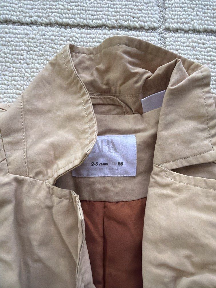 Zara Trench 2-3Y (no belt) (Category: Babies & Kids Fashion) located in Tagbilaran City. Submitted by lovedbysjc330 (Listing ID 1459979237, Image 3). Description: .