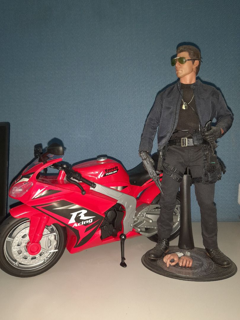 1:6 ducatti type motorcycle (Category: Vehicle & Diecast Models) located in Quezon City. Submitted by snakeeyes1873820201 (Listing ID 1460113863, Image 2). Description: FS: 1:6 SCALE plastic Ducatti type Motorcycle with stand , steerable handle bars, non-steerible front fork wheel, free wheeling tires all plastic material wysiwyg Note Figure not included for size reference only.