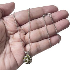 (Category: ) located in . Submitted by dalle_closet (Listing ID 1460148044, Image 1). Description: .