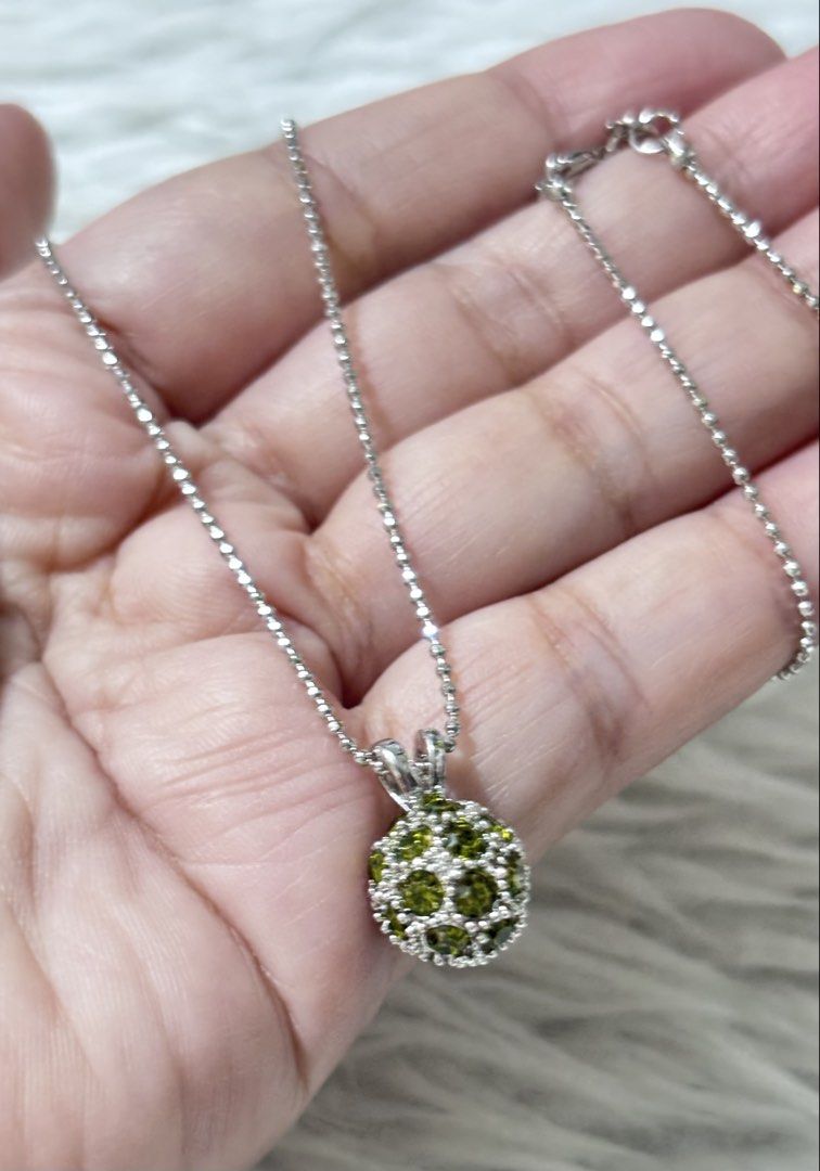 18k Plated Necklace (Category: Necklaces) located in Paranaque City. Submitted by dalle_closet (Listing ID 1460148044, Image 2). Description: length: 16inches 750 Plated (18k plated) missing ung isang stone sa pendant.