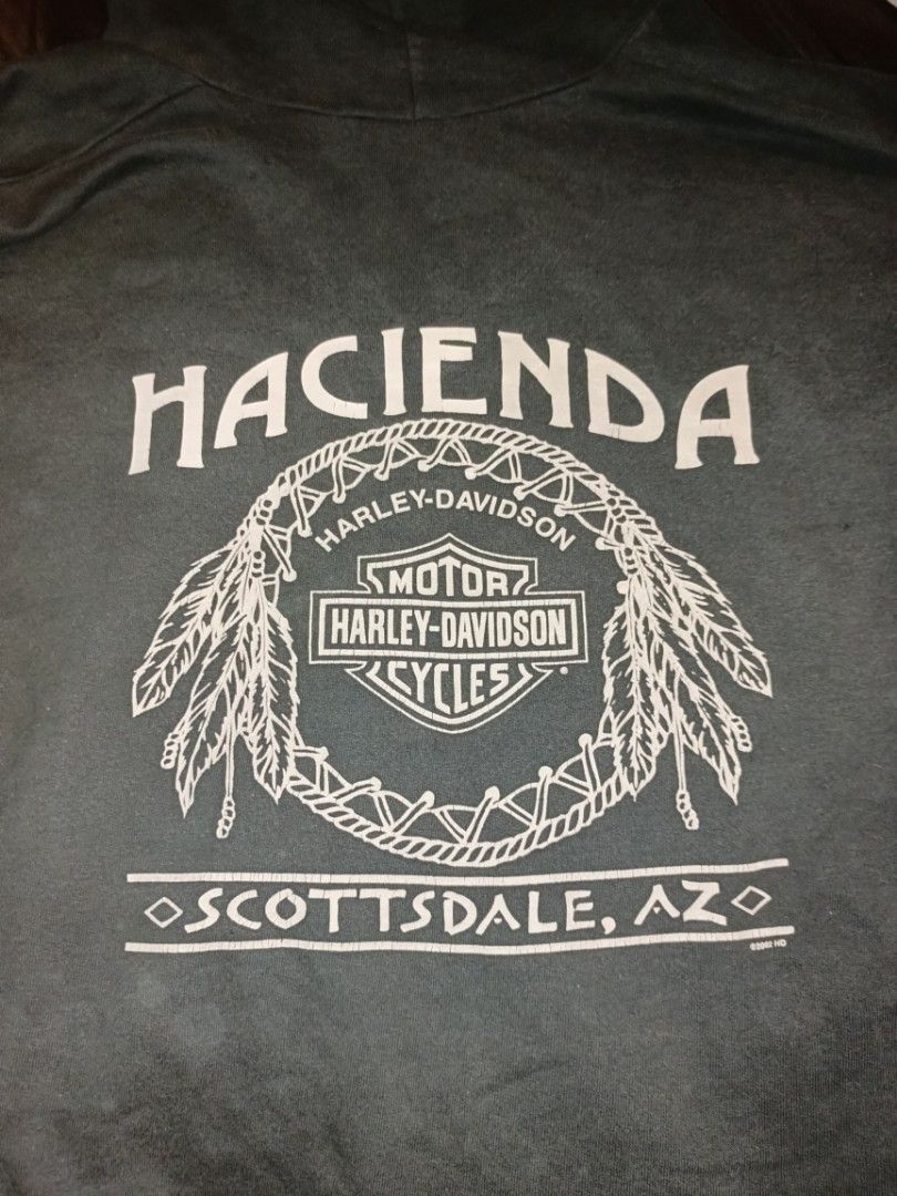 2002 Vintage harley davidson (Category: Coats, Jackets and Outerwear) located in Manila. Submitted by zach_morales_03 (Listing ID 1460154749, Image 2). Description: .