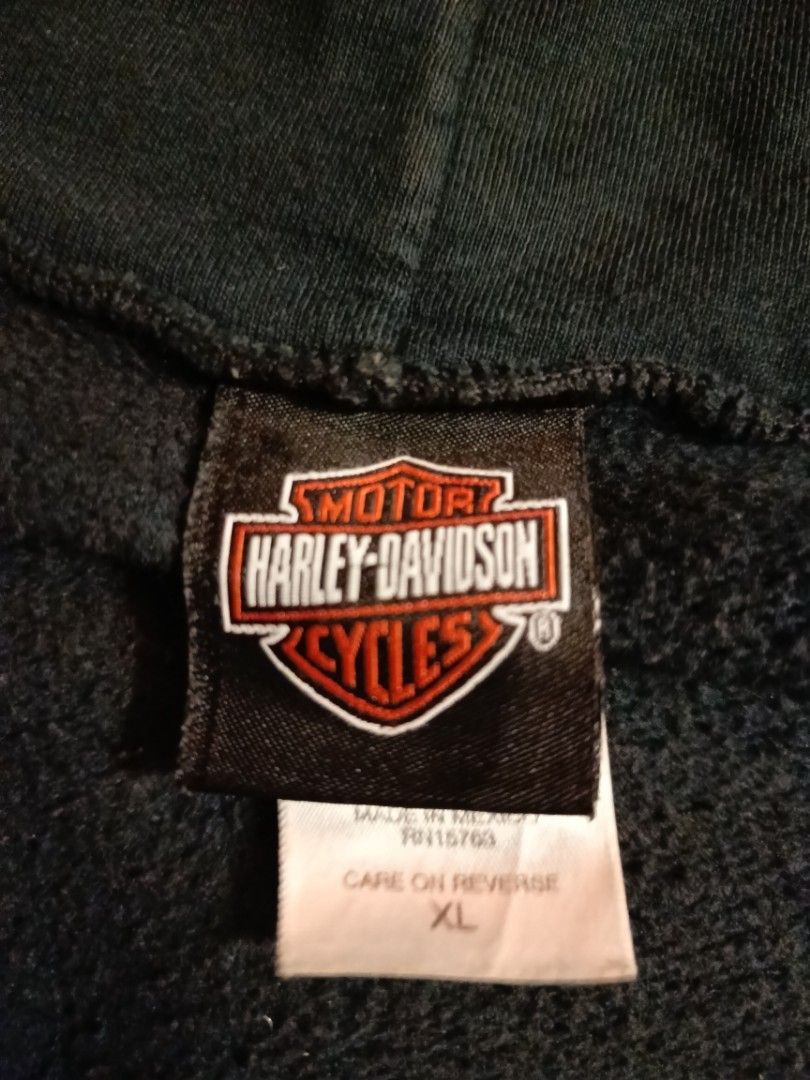 2002 Vintage harley davidson (Category: Coats, Jackets and Outerwear) located in Manila. Submitted by zach_morales_03 (Listing ID 1460154749, Image 3). Description: .