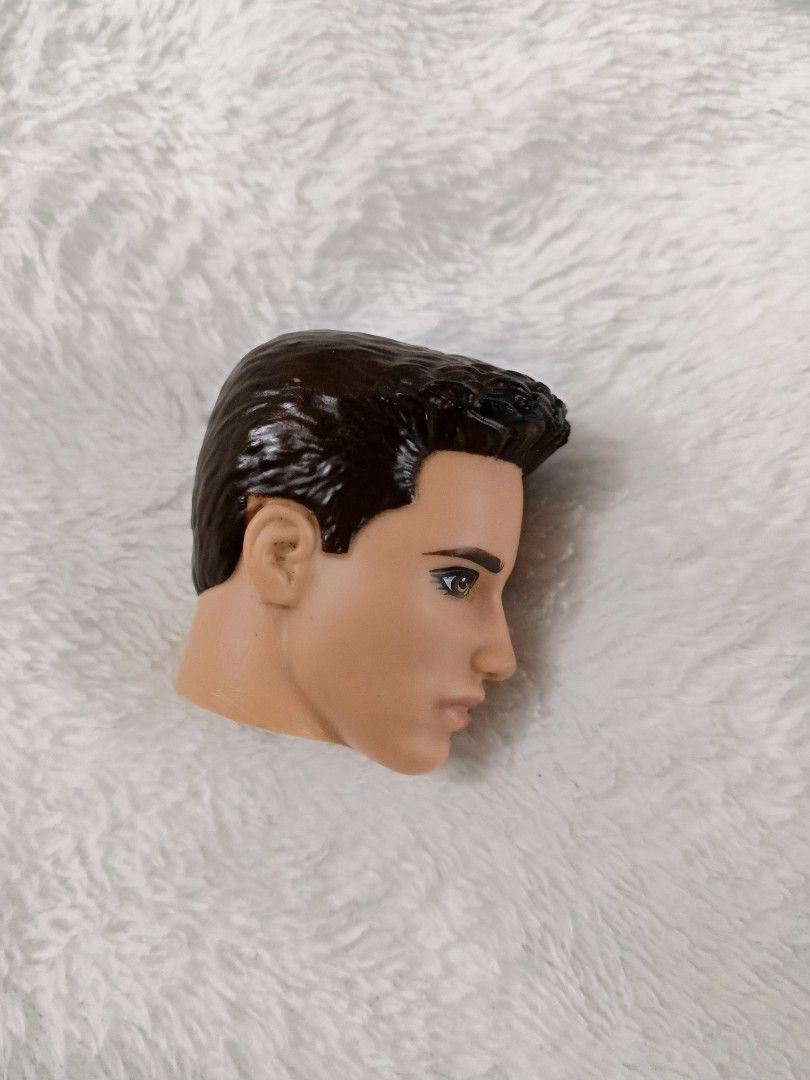 2012 Mattel Ken Doll Head - Ryan Facemold (Category: Figurines & Statues) located in Abucay. Submitted by abpshop (Listing ID 1460155953, Image 2). Description: Original mattel ken doll head ryan facemold, no issue, sold as is MOP: Gcash + SF Location: Bataan Courier: J&T Express.