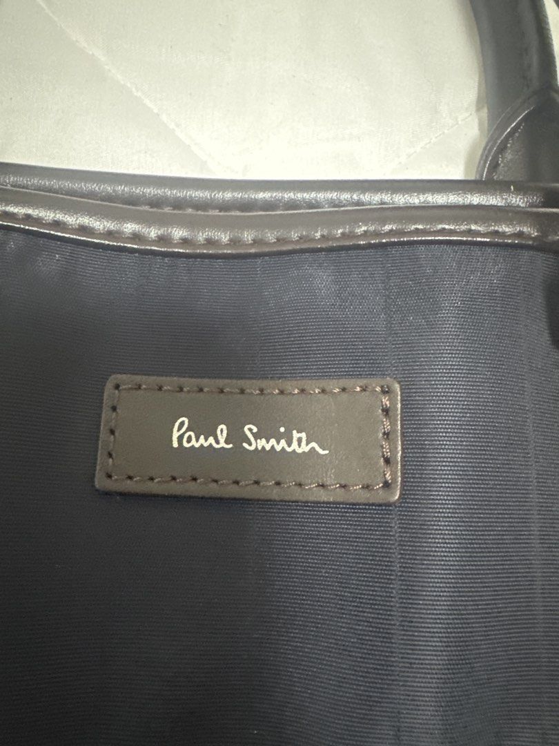 2027 Paul & Smith Messenger laptop document handbag (Category: Briefcases) located in Silang. Submitted by sari2bilina (Listing ID 1460267191, Image 2). Description: missing strap but i can give a new strap as replacement.