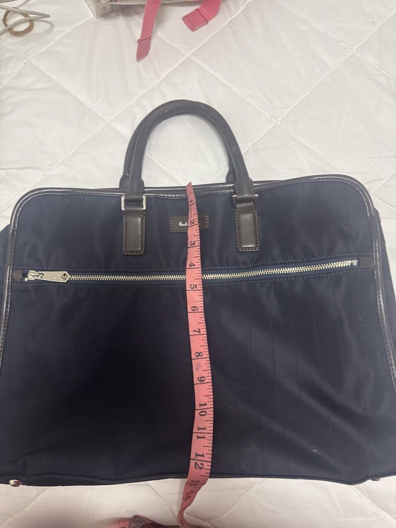 2027 Paul & Smith Messenger laptop document handbag (Category: Briefcases) located in Silang. Submitted by sari2bilina (Listing ID 1460267191, Image 1). Description: missing strap but i can give a new strap as replacement.