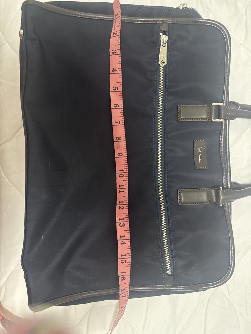 2027 Paul & Smith Messenger laptop document handbag (Category: Briefcases) located in Silang. Submitted by sari2bilina (Listing ID 1460267191, Image 3). Description: missing strap but i can give a new strap as replacement.