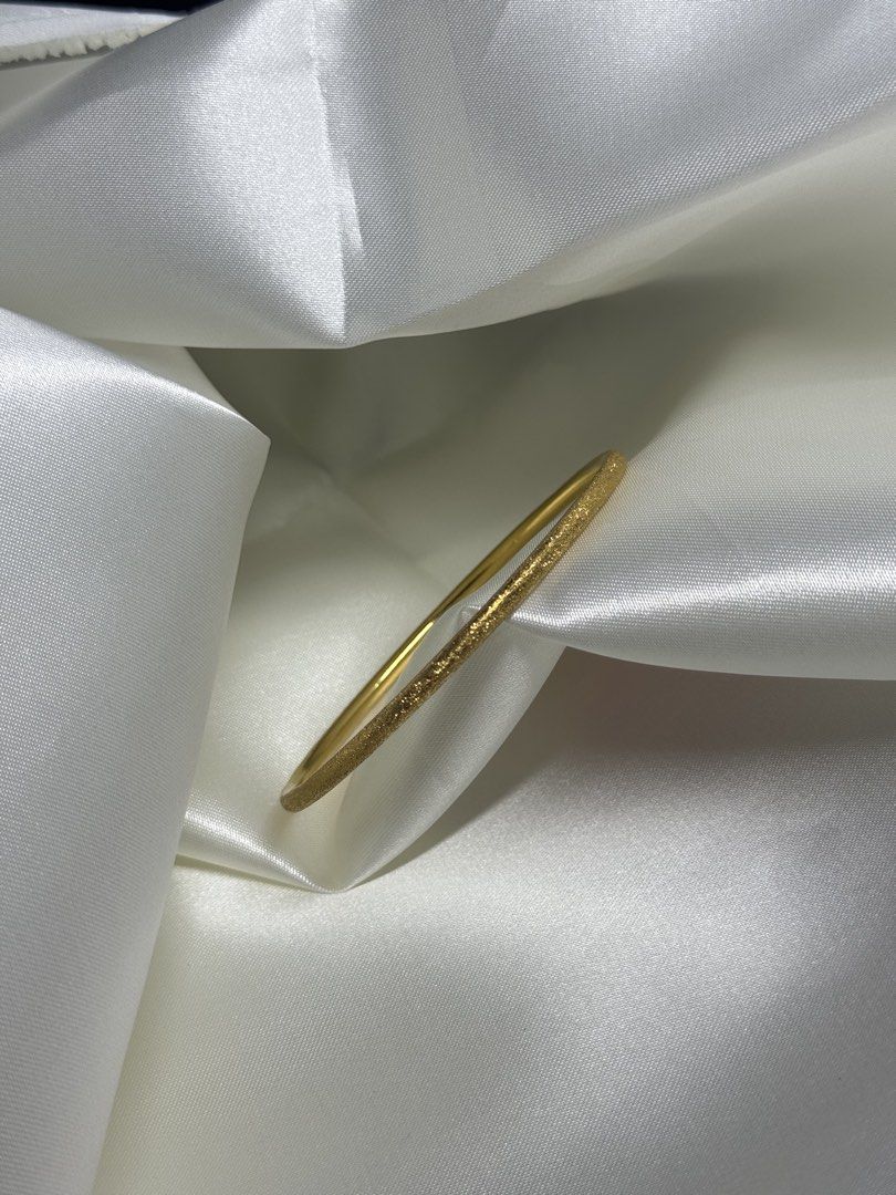 21k Frosted Gold Bangle (Category: Bracelets) located in Manila. Submitted by psychokenetic (Listing ID 1460251772, Image 2). Description: 10g per bangle ₱83,000 per bangle 3 inches diameter (estimate) Meetups only Sampaloc, manila.