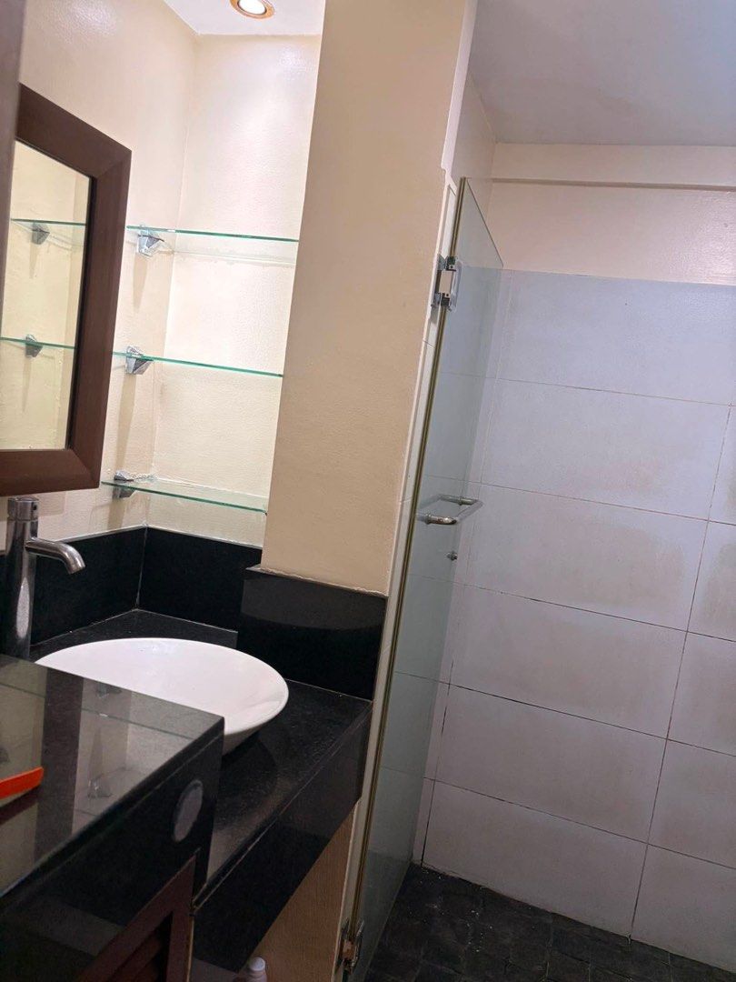 2 Br for lease In Bonifacio Heights (Category: Apartments & Condos) located in Quezon City. Submitted by kristinapedrorealty (Listing ID 1460169466, Image 3). Description: FOR RENT | Newly Renovated 2BR CORNER UNIT ✨ 📍 Banaue Building – Bonifacio Heights Residences, Lawton Ave., Taguig Looking for a place that’s close to the action but still feels like an actual HOME when you get back? This newly renovated 59.5 sqm corner unit is on the 3rd floo