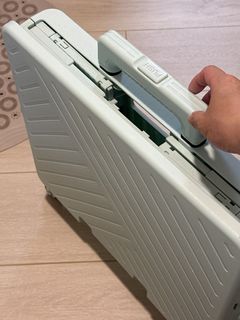（分類：）位於 。 由 secondhandeco 提交（商品編號 1460186055，圖片 1）。簡介： 。