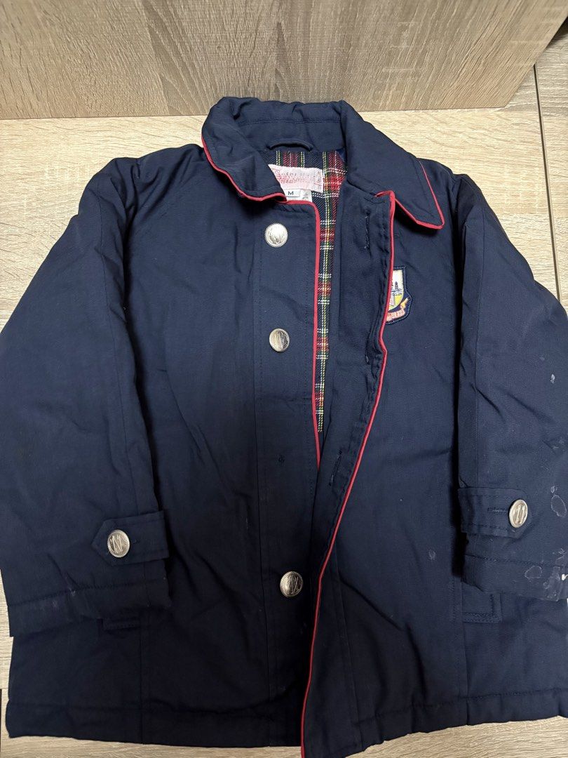 民生書院幼稚園 民幼 校服 冬季 see comments （分類：嬰兒及小童流行時尚）位於 Hong Kong。 由 yellowlow 提交（商品編號 1459831856，圖片 3）。簡介： 夏 6碼冷衫 $20@ 8碼冷衫 $20@ 10碼冷衫 $20@ 夏裙 23碼 已放腳 $20@ 冬裙 23 寸半 （60cm長） x2 （$60@) 中碼校褸 （$30，有使用痕跡，有一粒原裝鈕甩左） PE 冬季 24 碼長褲x2 $20@ (買2條送24碼外套） 冬冷衫12碼 （$50@） 。