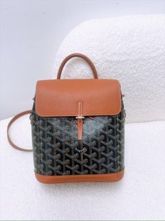 （分類：）位於 。 由 heras.luxury 提交（商品編號 1460123779，圖片 1）。簡介： 。