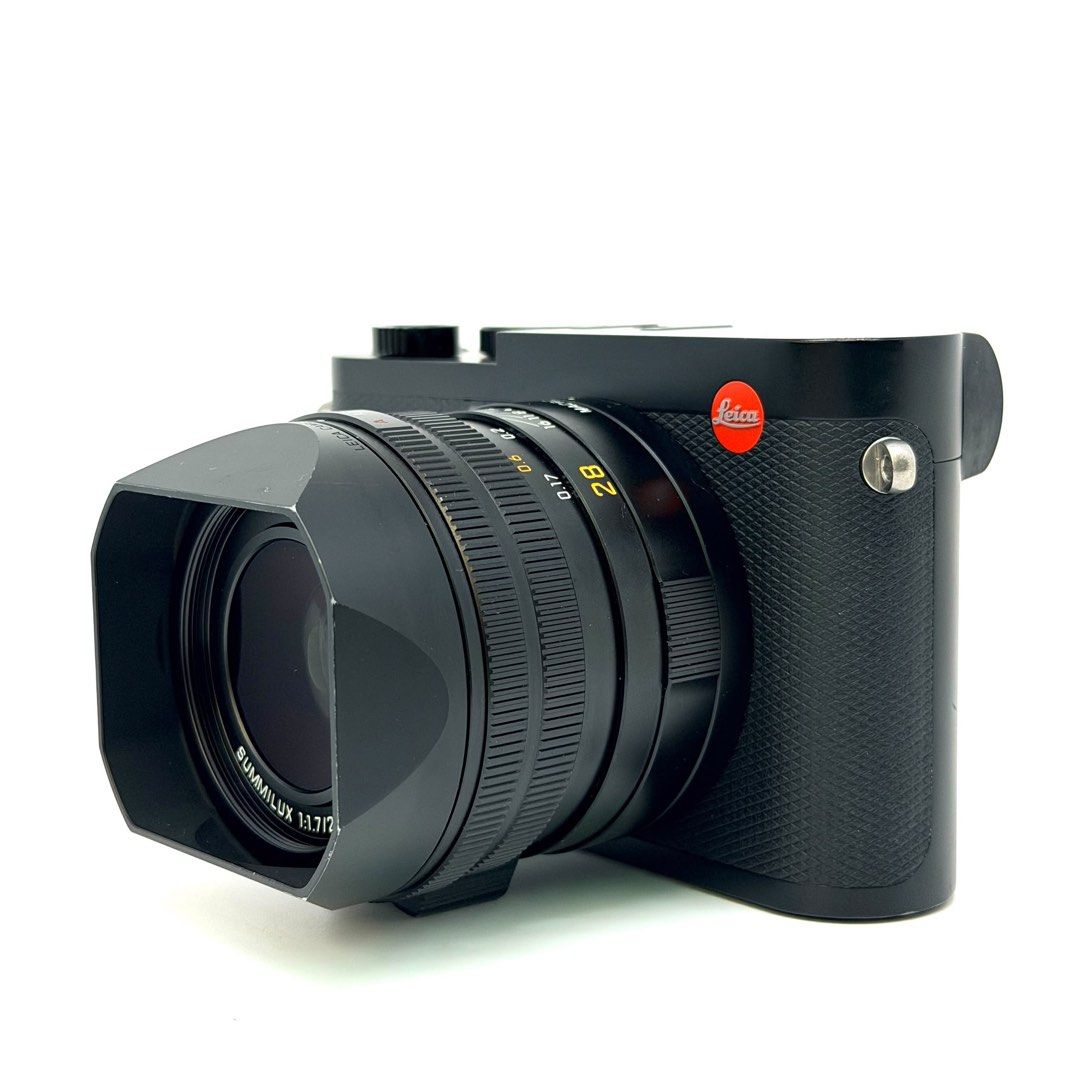 齊盒齊配件 Leica Q2 （分類：相機）位於 Hong Kong。 由 dx_zone 提交（商品編號 1460233911，圖片 2）。簡介： 優質二手 (USED) 產品型號：Leica Q2 產品狀況：輕微使用痕跡，鏡片清晰完美 全套有盒齊配件 售價：$23800 全新貨品享有七天有壞包換， 二手數碼貨品享有一個月保用， 有意可到旺角星際城市2樓216號舖選購 Shop 216 , Sim City , 47-51 Shan Tung Street , Mong Kok , Kowloon , Hong Kong 營業時間12:00～21:00。 如有任何查詢可致電：9729 5303 Whatapp: 9729 5303 WeChat : DxZone888。