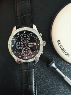 (Category: ) located in . Submitted by vintagewatches39 (Listing ID 1460275191, Image 1). Description: .