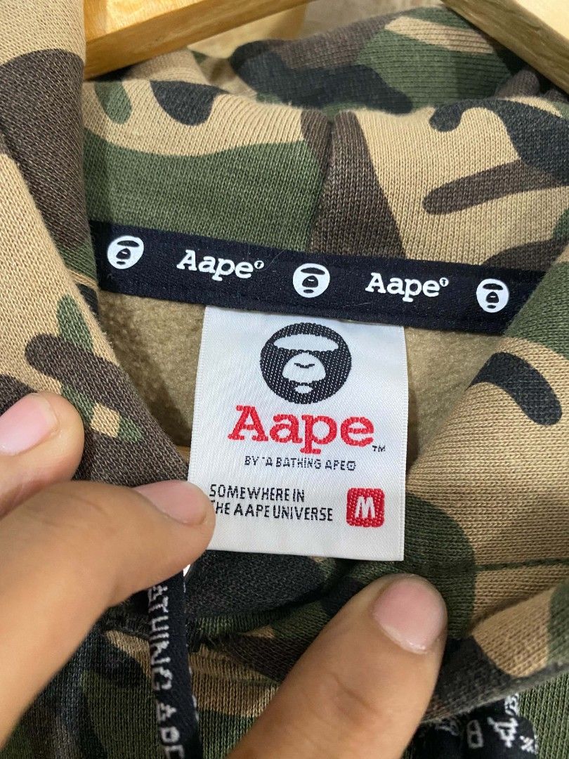 Aape (Category: Coats, Jackets and Outerwear) located in Cabuyao City. Submitted by jp-collection (Listing ID 1460191603, Image 3). Description: .