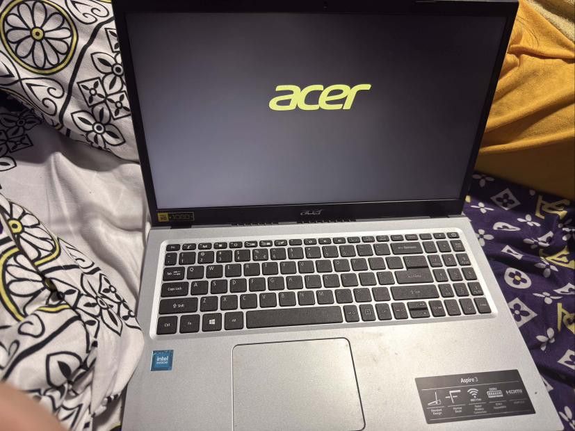 acer laptop aspire 3 (Category: Laptops & Notebooks) located in Manila. Submitted by shin_atlantix (Listing ID 1460185132, Image 3). Description: 35k negotiable price pa Helping a friend Key Specifications Processor: 12th Gen Intel Core (options include i3-1215U, i5-1235U, or i7-1255U) Display: 15.6-inch Full HD (1920 x 1080) ComfyView LED-backlit TFT LCD Memory (RAM): 8GB DDR4 (upgradeable up to 32GB) Storage: 512GB NVMe SSD (with expansion supp