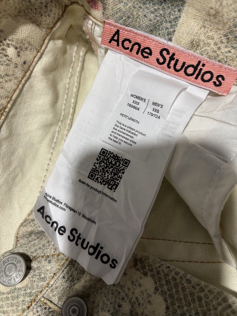 Acne studios loose fit jeans (Category: Jeans) located in Davao. Submitted by hippiehappy420 (Listing ID 1460114191, Image 3). Description: Acne studios loose fit jeans Xxs Very good condition Washed and sanitized ship nationwide Negotiable price Visit my listings for more affordable clothings! Shirt Pants Shorts Caps Bags Jogger Blouse Jeans Hoodies Accessories Etc..