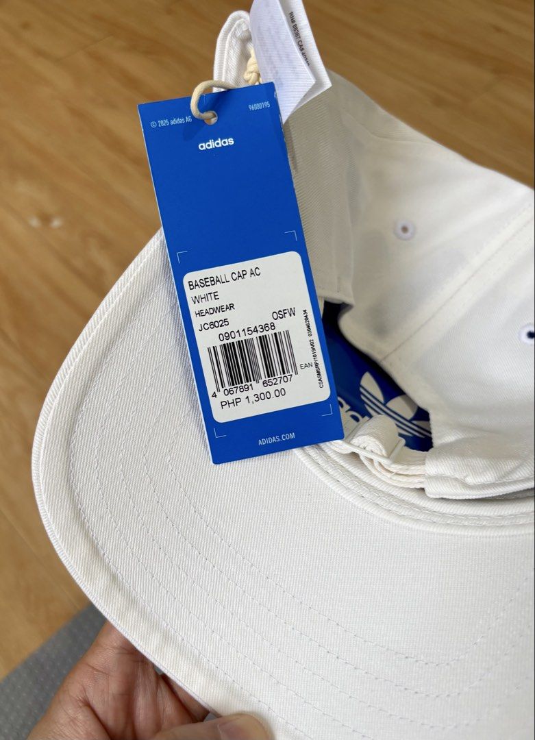 Adidas (Category: Caps & Hats) located in Tayug. Submitted by thepeachroom (Listing ID 1460126369, Image 3). Description: .