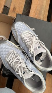 (Category: ) located in . Submitted by christianas.closet (Listing ID 1460198744, Image 1). Description: .