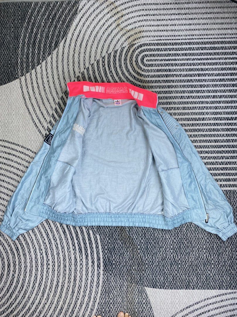 Adidas Defect Jacket (Category: Coats, Jackets and Outerwear) located in Kota Bharu. Submitted by .fashionaddict (Listing ID 1460135549, Image 3). Description: CODE ; pr15 ITEM NAME / NAMA ITEM : Adidas TAG SIZE / SAIZ TAG : L 📏 MEASUREMENTS / UKURAN • Chest / Dada : 24.5 Inches • Length / Panjang : 24 Inches • Sleeve Length / Panjang Lengan : 21 Inches • Shoulder to Shoulder / Bahu : 24 Inches ✨ CONDITION / KEADAAN • Like New / Seperti Baru • E