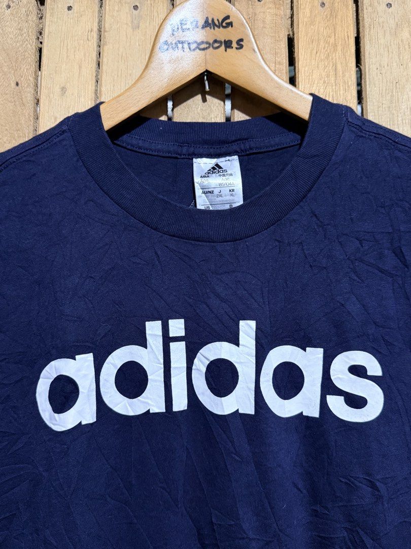 Adidas Essentials Single Linear Tee (Category: Tshirts & Polo Shirts ) located in Maramag. Submitted by ghab82885 (Listing ID 1460128238, Image 2). Description: Adidas Essentials Single Linear Tee Good as new condition no issue Size XL on tag W22.5” x L27.5” fits L-XL 380 +SF Only.