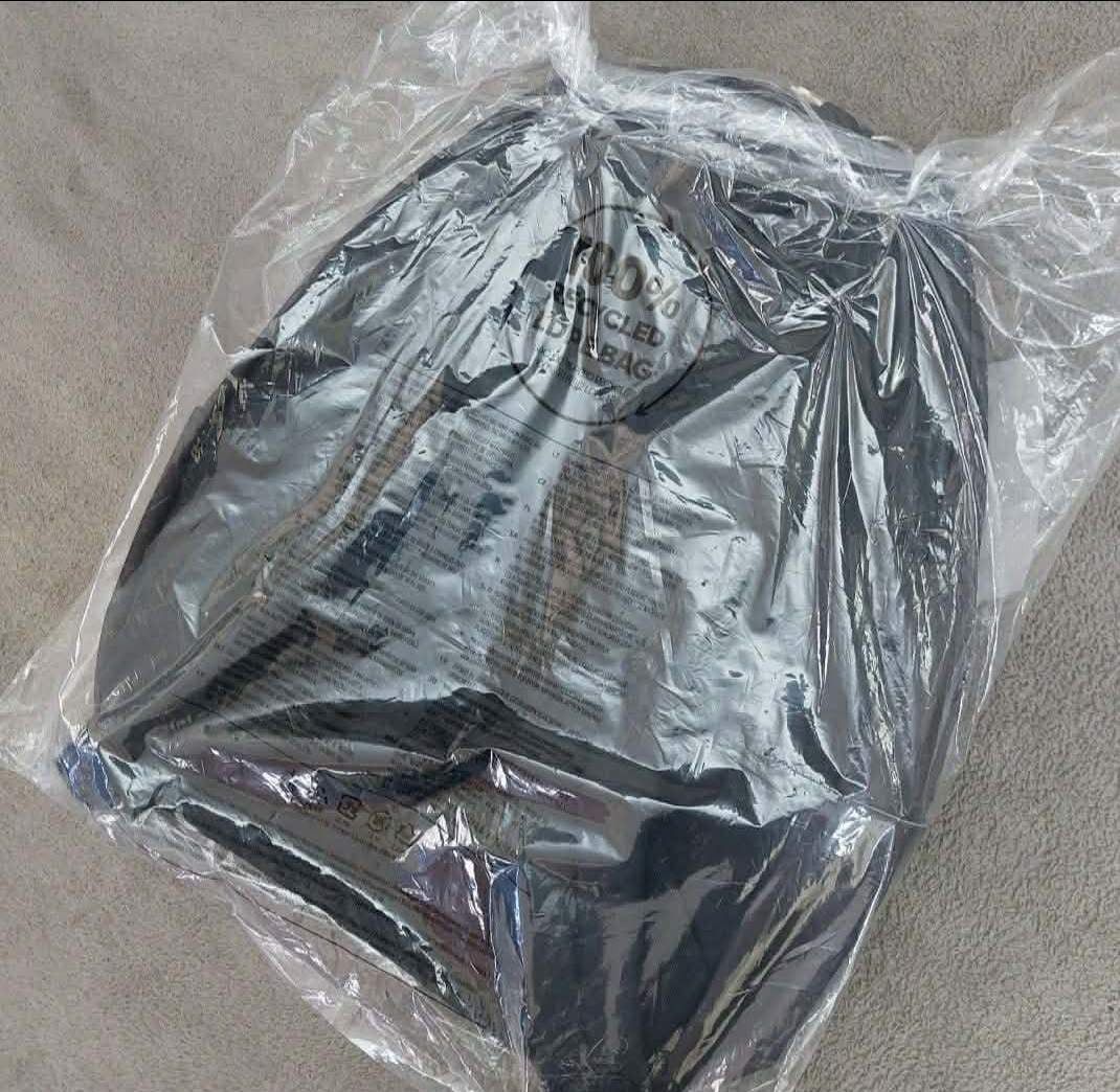 Adidas GL BP [GlowLine™] Backpack (Black) (Category: Backpacks) located in Cebu City. Submitted by jasonchu1089s (Listing ID 1460170603, Image 2). Description: bought sa Adidas store for Php1800 never used, still new, rfs extra lang in case main one needed replacement negotiable if you get more than one item (check profile lang maybe naa something else you like hehe :)) Adidas backpack Color: Black New with original tags Main compartment for stor