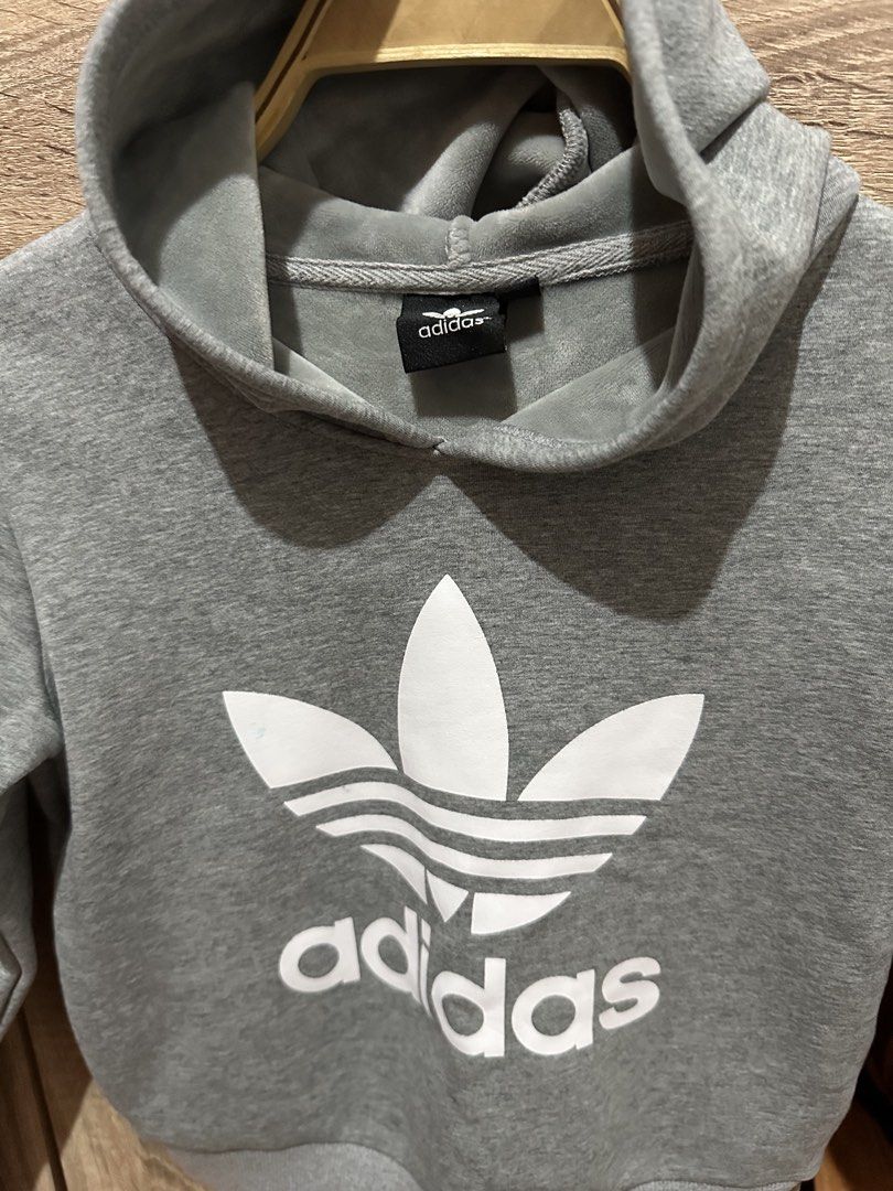 ADIDAS HOODIE JACKET FOR KIDS (Category: Babies & Kids Fashion) located in Manila. Submitted by fourleafclover04 (Listing ID 1460200514, Image 3). Description: ADIDAS HOODIE JACKET 5 to 7y.