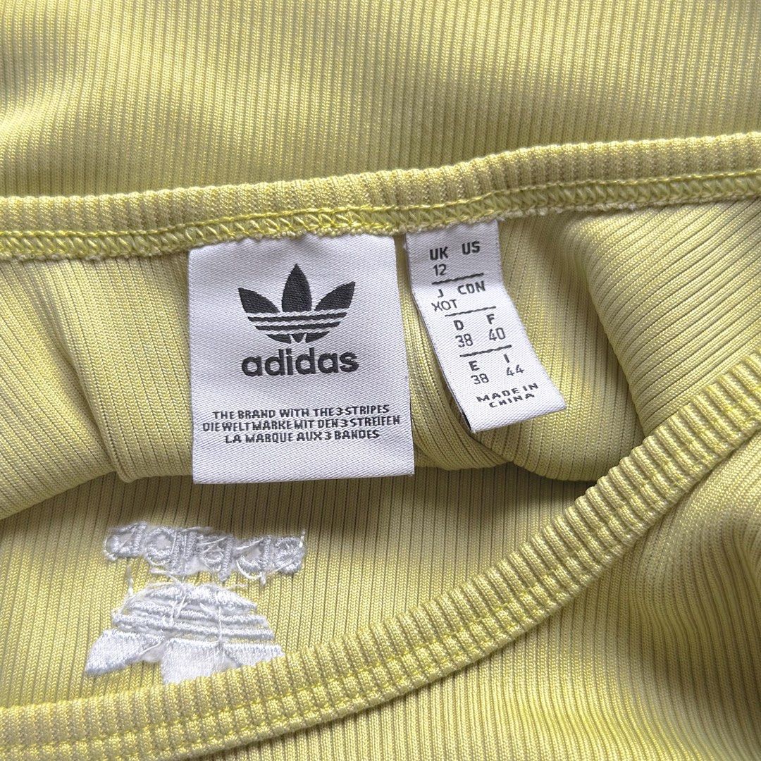 Adidas Neon Yellow Cropped Tank (Category: Others Tops) located in Antipolo. Submitted by rosywardrobe (Listing ID 1460191702, Image 2). Description: 🎀 MAKE READING A HABIT 🎀 • No order form, no reservation! • Strictly 1 day reservation • Payment first before order processing • No return, No exchange • Don’t make an offer if you’re not 100% sure • No shipping every weekends — PAYMENT CHANNELS — • GCash • Gotyme • Maya • BDO • BPI • Unionbank — 