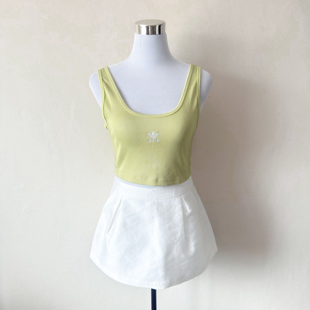 Adidas Neon Yellow Cropped Tank (Category: Others Tops) located in Antipolo. Submitted by rosywardrobe (Listing ID 1460191702, Image 1). Description: 🎀 MAKE READING A HABIT 🎀 • No order form, no reservation! • Strictly 1 day reservation • Payment first before order processing • No return, No exchange • Don’t make an offer if you’re not 100% sure • No shipping every weekends — PAYMENT CHANNELS — • GCash • Gotyme • Maya • BDO • BPI • Unionbank — 