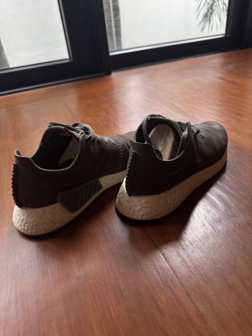 Adidas NMD R2 Grey/Ash - US9 (Category: Sneakers) located in Pasig City. Submitted by kutleyn (Listing ID 1460156582, Image 3). Description: Not used much. Just stored.
