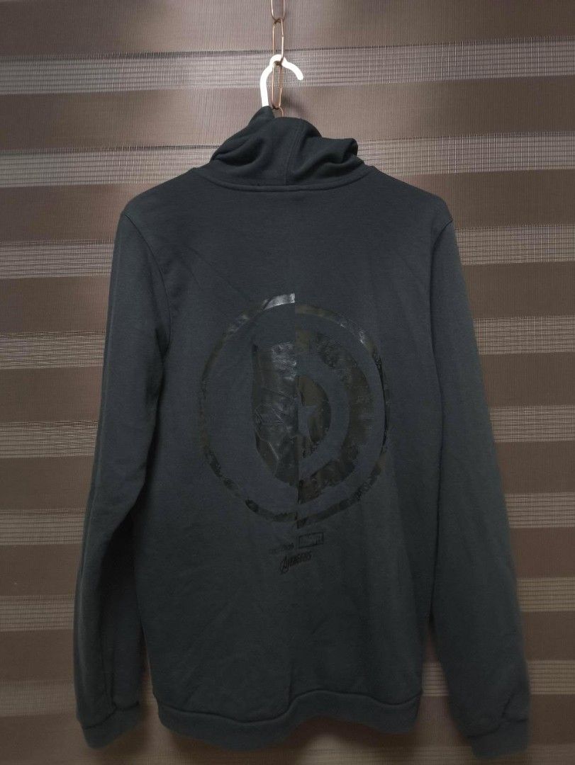 Adidas Preloved Hoodies (Category: Coats, Jackets and Outerwear) located in Imus. Submitted by macoydee22 (Listing ID 1460264657, Image 3). Description: 👑FOR SALE Sakto sa tag-lamig🥶 Adidas Softshell Activewear Jacket Sweatshirt - Navy Blue Size: XL Dimes: W 22 L 30 Excellent Condition No issue ✅Authentic Price: P500 Adidas China Pullover Hoodie - Red Size: Medium Dimes:W Excellent condition No issue ✅Authentic Price: 600 Adidas x Marvel " Blac