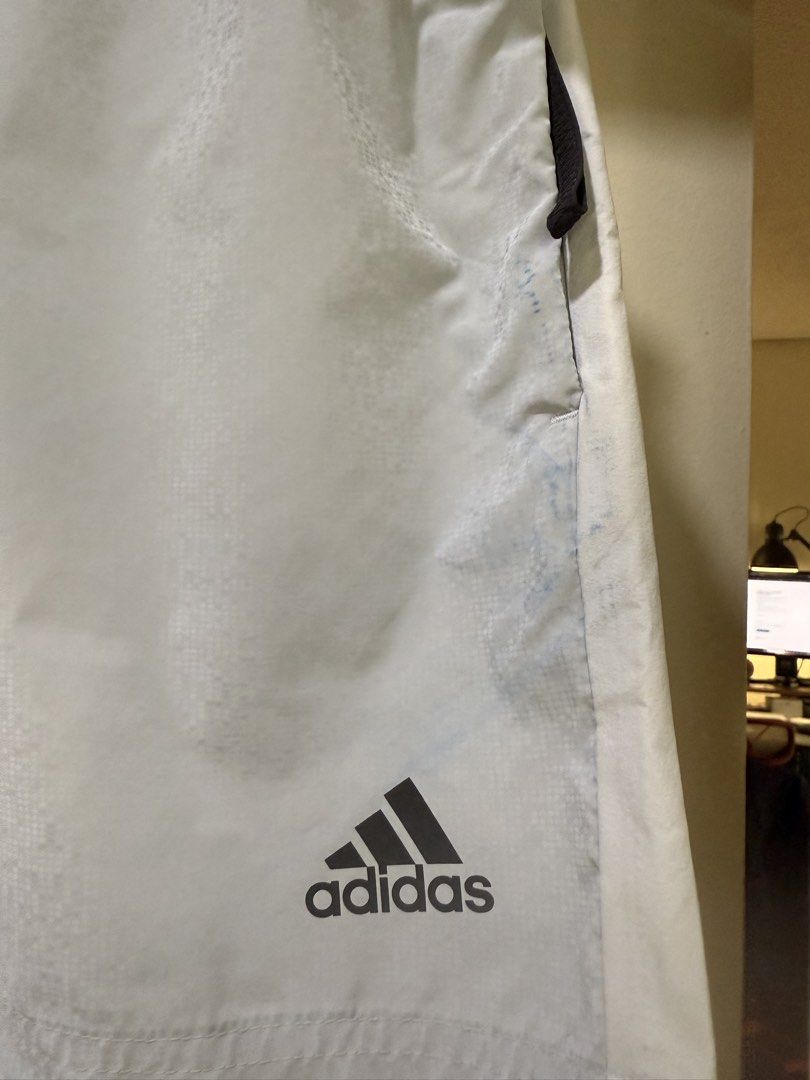 Adidas set (Category: Activewear) located in Manila. Submitted by v2024 (Listing ID 1460151229, Image 3). Description: Small.