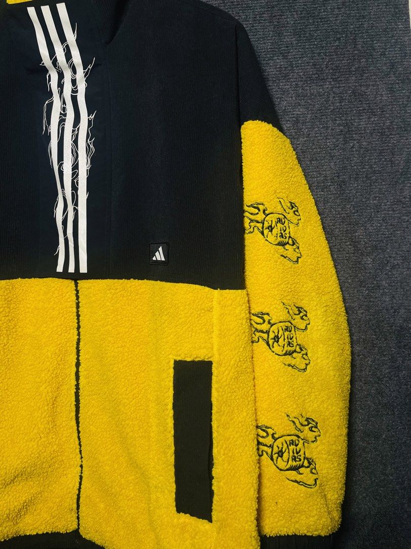 Adidas Sherpa Fleece Jacket (Category: Coats, Jackets and Outerwear) located in Baguio. Submitted by onyol.items (Listing ID 1460256940, Image 2). Description: Condition: Excellent Dimension: 29 Length 24 Width Size- Large to XL Issue: None Color rate: 9.5 .
