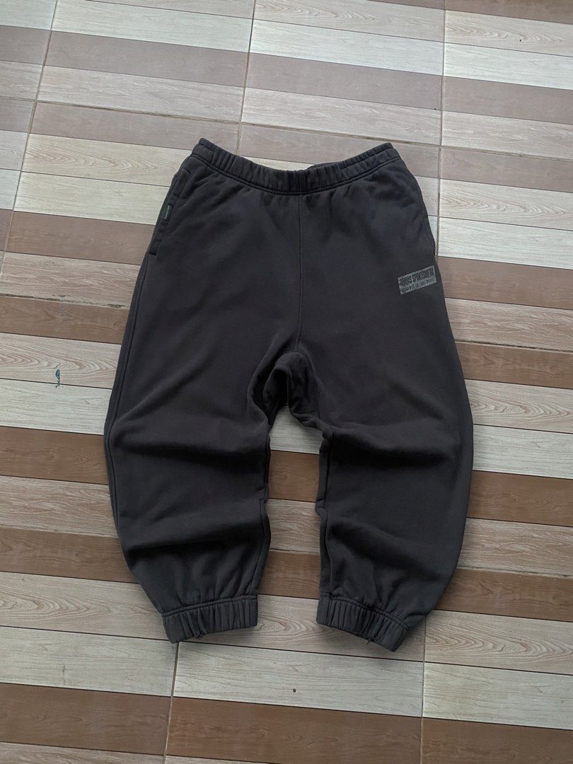 adidas sport wear (Category: Joggers) located in Manila. Submitted by yurithrifts (Listing ID 1460276638, Image 1). Description: ADIDAS SPORT WEAR (GREY) CRACK PRINT .