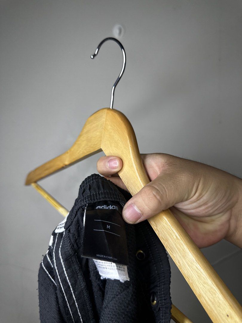 ADIDAS TRACK SHORT (Category: Shorts) located in Molave. Submitted by thriftmate13 (Listing ID 1460275727, Image 2). Description: .