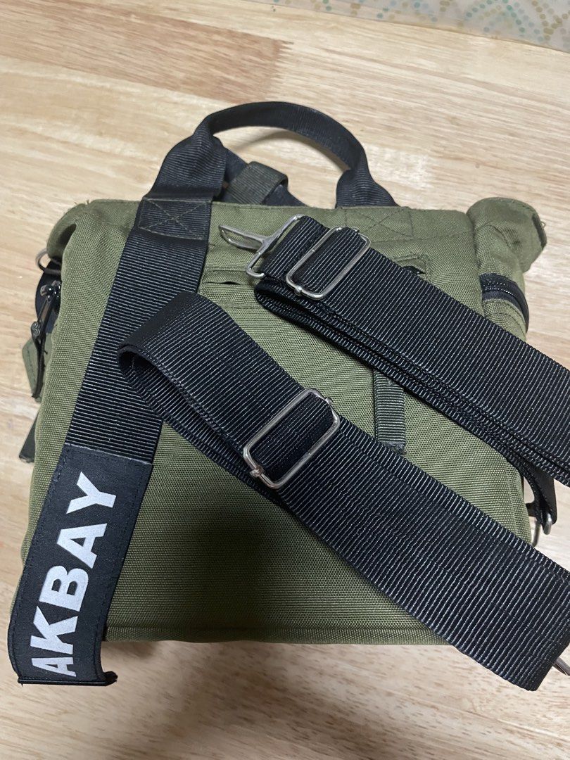 Akbay Mini 3-way Bag (Category: Sling Bags) located in Quezon City. Submitted by sagesavvychic (Listing ID 1460227888, Image 2). Description: Color: Eli Green Bought for 1.6K RFS: Downsizing; Not being used anymore.