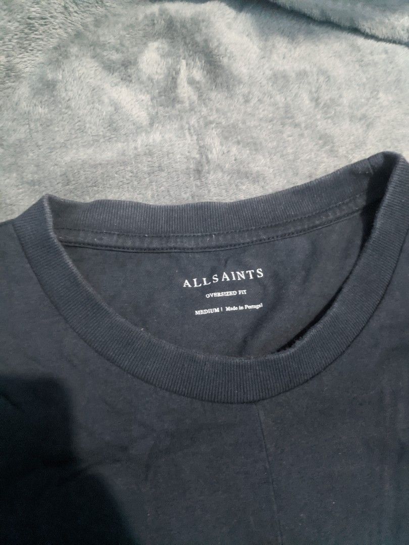 AllSaints (Category: Tshirts & Polo Shirts ) located in San Ildefonso. Submitted by tripniberto (Listing ID 1460162016, Image 3). Description: All Saints Dimes: 22.5/29.5 Issue: Need wash, Sign of use( color) Color Rate: 8.8/10(or better) (lighting may affect the color on images) MOP: gcash MOD: j&t(+sf) NO RUSH SHIPPING!!! (3-5days Ship out!) please manage your expectations this is ukay items PM if interested 📩 Bulacan 📍.