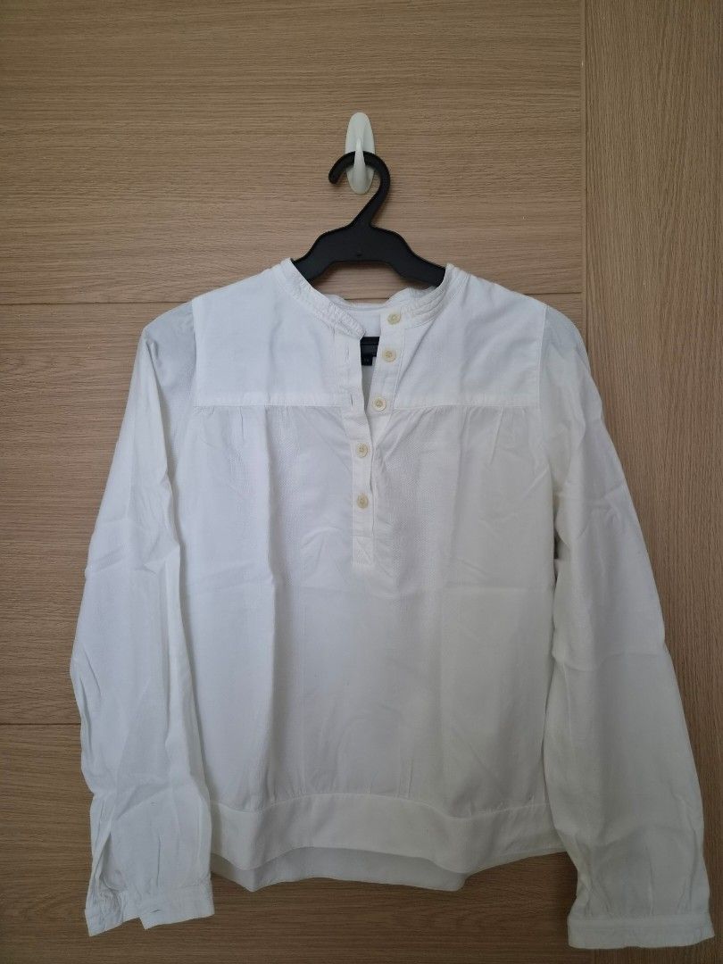 APC longsleeves (Category: Longsleeves) located in Quezon City. Submitted by reuse_boutique (Listing ID 1460173537, Image 1). Description: APC baby doll long-sleeved blouse Size XS Preloved but in good condition RFS: decluttering Buyer pays for shipping from Loyola Heights, Quezon City .