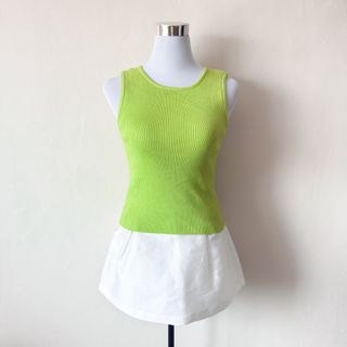 (Category: ) located in . Submitted by rosywardrobe (Listing ID 1460289367, Image 1). Description: .