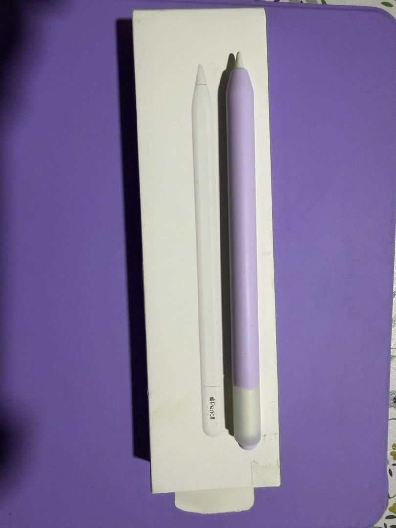Apple Pencil USB-C Lavender Silicone Sleeve (Category: Other Accessories) located in Manila. Submitted by living_1234 (Listing ID 1460244442, Image 3). Description: 🍎 Apple Pencil (USB-C) – Original Apple ✨ Condition: Like New / Good Condition 📦 Inclusions: Apple Pencil (USB-C)/ silicone protector/ box 🎨 Color: White 🔌 Charging: USB-C 🔗 Connectivity: Bluetooth 🧲 Magnetic Attachment: Yes ✅ Compatible with: • iPad Air 11”/13” M4, M3, M2 • iPa