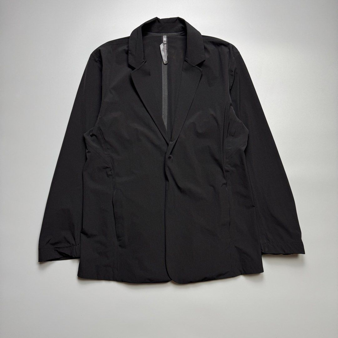 Arcteryx - Veilance LT Black Blazer Jacket (Category: Coats, Jackets and Outerwear) located in Quezon City. Submitted by japon_rose (Listing ID 1460181240, Image 1). Description: READ DESCRIPTION FIRST BEFORE YOU START A DEAL Please do self authenticate all photos are been posted Mens/ Arcteryx - Veilance LT Black Blazer Jacket Color: Black Size: Small on tag (Mens) Length: 28 Width: 20 Shoulder: 17 Sleeves: 23 Hem: 20.5 (MEASURED IT BY INCHES) 9