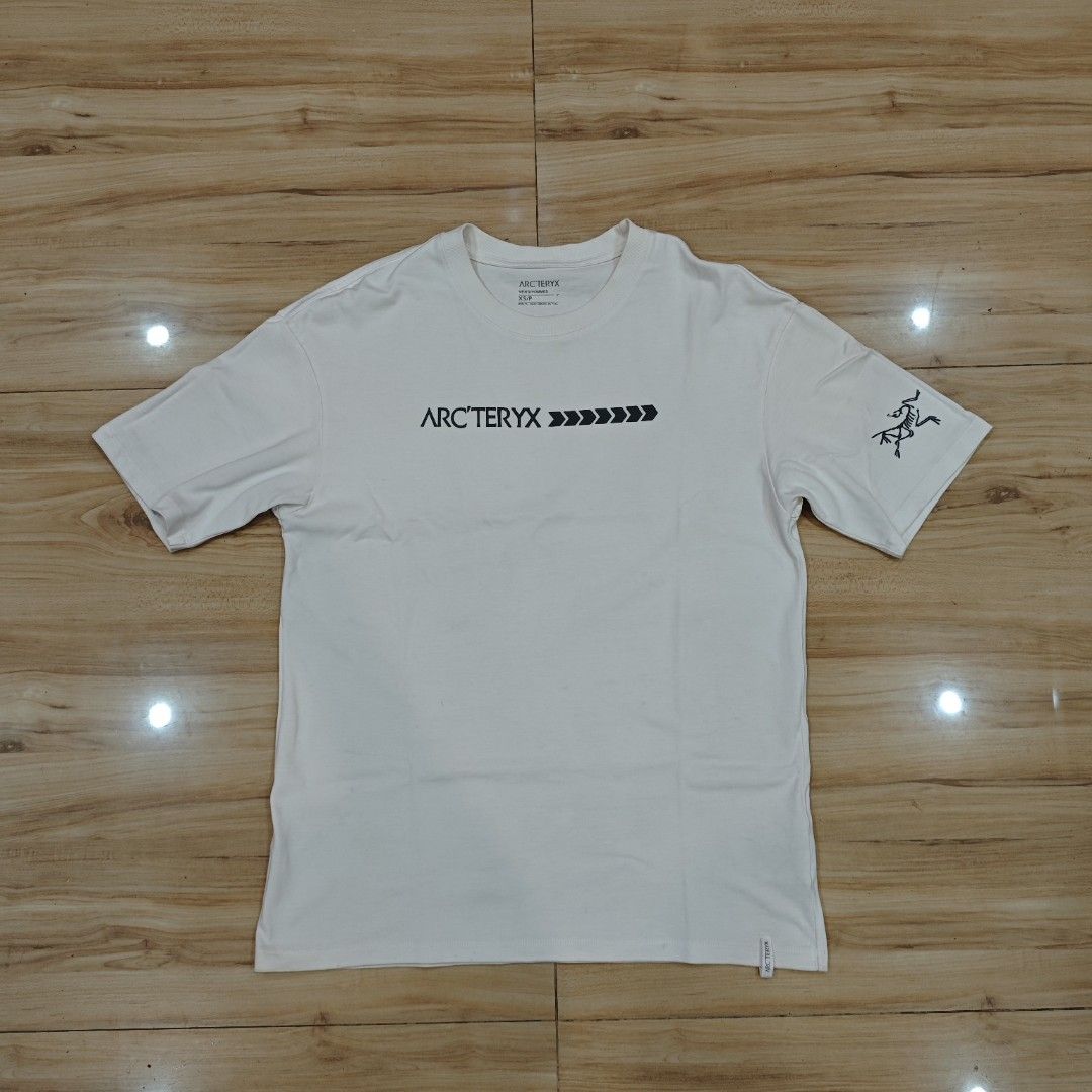ARC'TERYX tee (Category: Tshirts & Polo Shirts ) located in Butuan. Submitted by n.vincent (Listing ID 1460233727, Image 1). Description: width: 19.5 length: 25.