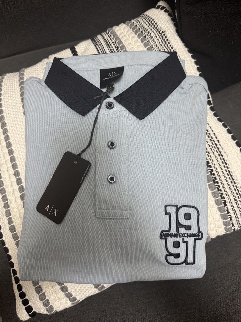 ARMANI EXCHANGE (Category: Luxury Apparel) located in Manila. Submitted by prettystuff1008 (Listing ID 1460232388, Image 2). Description: New store bought Size large From 5950-2500.