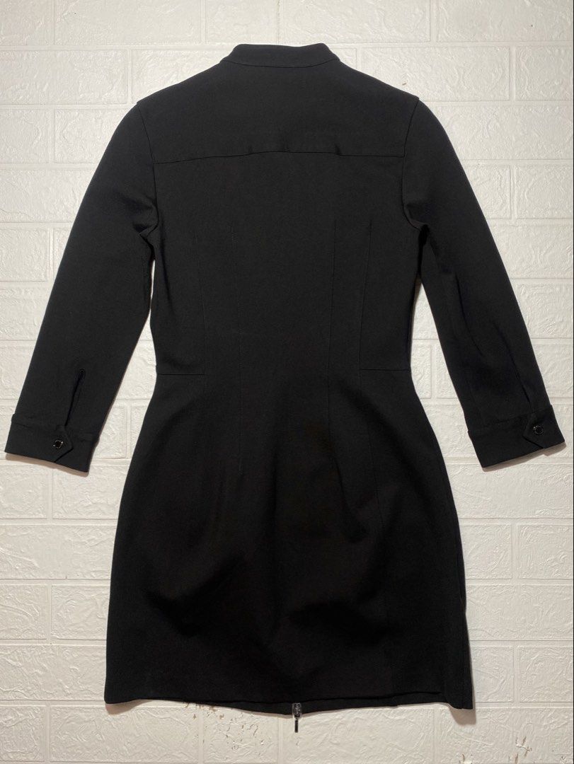 ARMANI EXCHANGE BLACK DRESS (Category: Dresses) located in Tagbilaran City. Submitted by we_thrift (Listing ID 1460201328, Image 2). Description: Size 4 Width:15.5 Length:33.