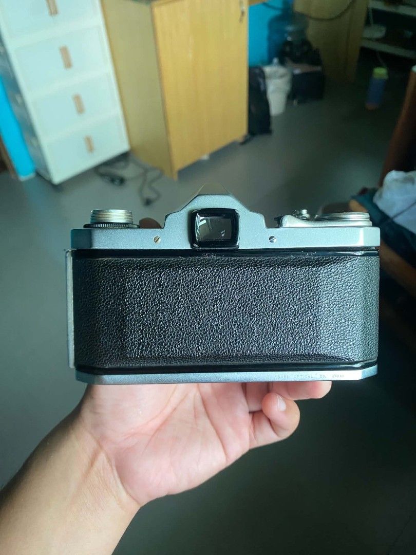 Asahi Pentax (AP) (Category: Cameras) located in Arayat. Submitted by Kaisser (Listing ID 1460204983, Image 3). Description: The grail, the original, and the one and only Asahi Pentax (AP). Asahi's first camera to feature a built-in eye-level pentaprism. Collectors item - Shutter still works from 1/500 to 1s and Bulb and T mode but not sure about accuracy - Curtain is intact and in good condition - Clean prism - Can send video upon request Mode o