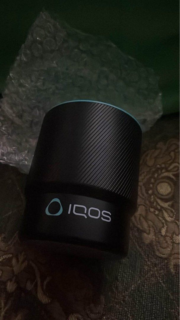 Ashtray (Category: Chargers & Cables) located in Quezon City. Submitted by puffnbooze (Listing ID 1460276290, Image 3). Description: Only Ashtray for iqos this i not prohibited item.