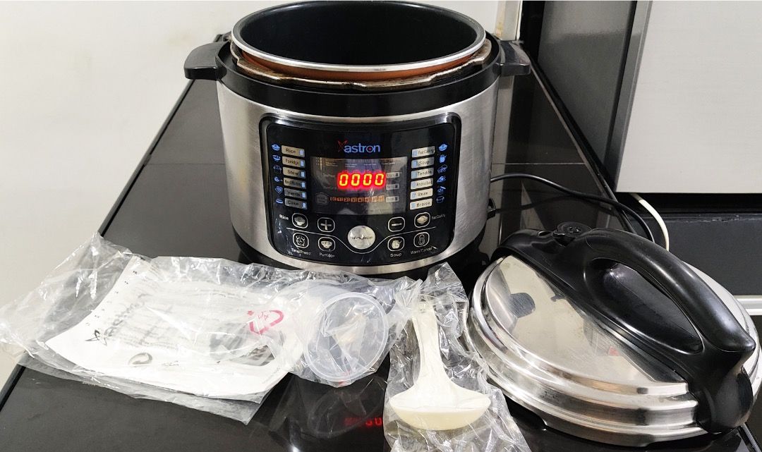 Astron Multi-Cooker with Multiple Cooking Functions (Category: Cookers) located in Quezon City. Submitted by jakewinrat86766 (Listing ID 1460249615, Image 2). Description: Astron EPC-6000 Electric Pressure Cooker Works well, cover gasket is missing. Walang cover gasket! Includes: - Instruction manual - Power cable - New rice measuring cup - New cooking spoon Selling for as low as 799 only. I have bought it for 2600p. LOCATION: Meetup Malaria Metr